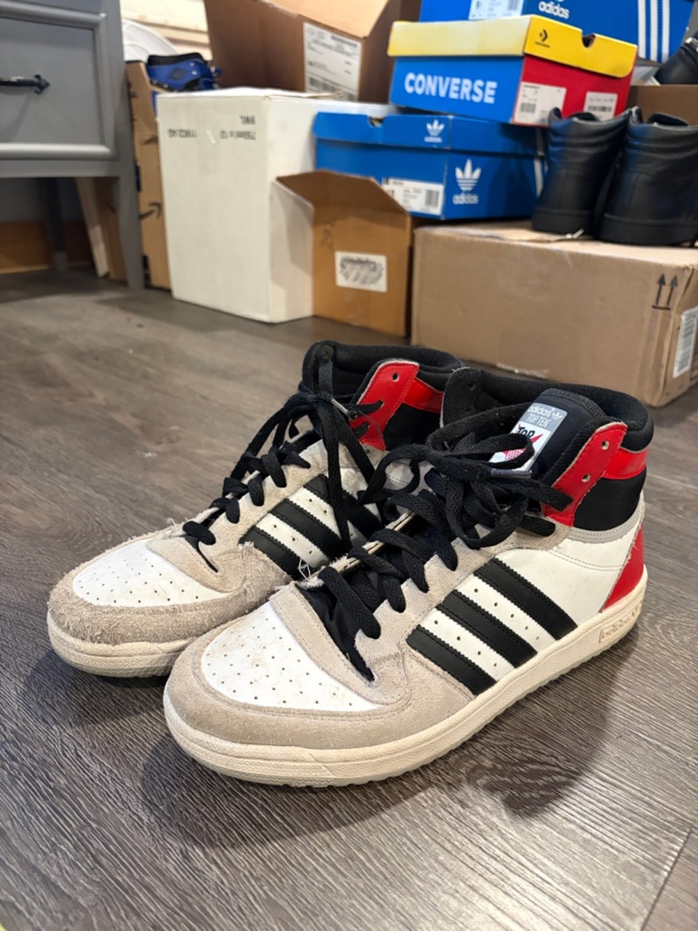 Men’s Adidas Top Ten size 10